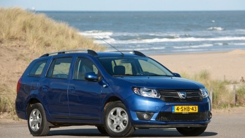 Autotest Dacia Logan MCV TCe90. De Dacia Logan MCV is terug. Nog steeds heel ruim maar nu een vijfzitter. Prijs nog altijd heel scherp gezien ruimte-aanbod. Veel zuiniger en stiller.