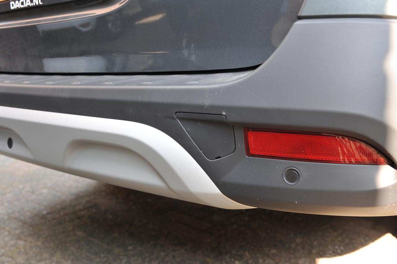 Dacia maakt eindelijk het Stepway aanbod compleet met de Logan MCV Stepway. Stoer hoog op de poten, veel binnenruimte en moderne technieken maken deze auto zeer aantrekkelijk.