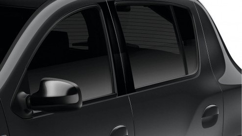 Dacia Sandero als Srie Limite Blackline naar Autosalon van Parijs 2014.