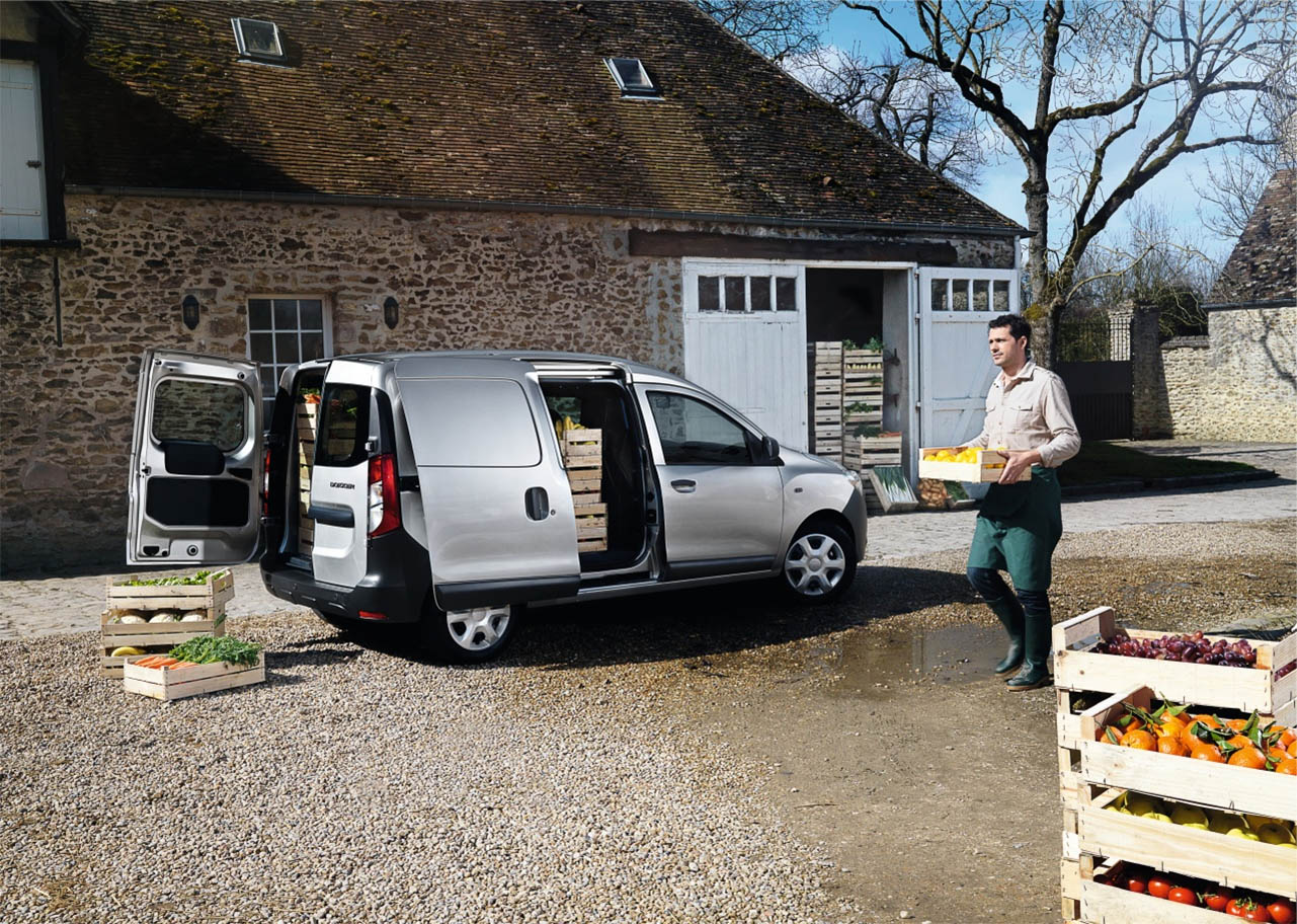 Dacia naar BedrijfsautoRAI met Dokker VAN en Duster 4x4 VAN.