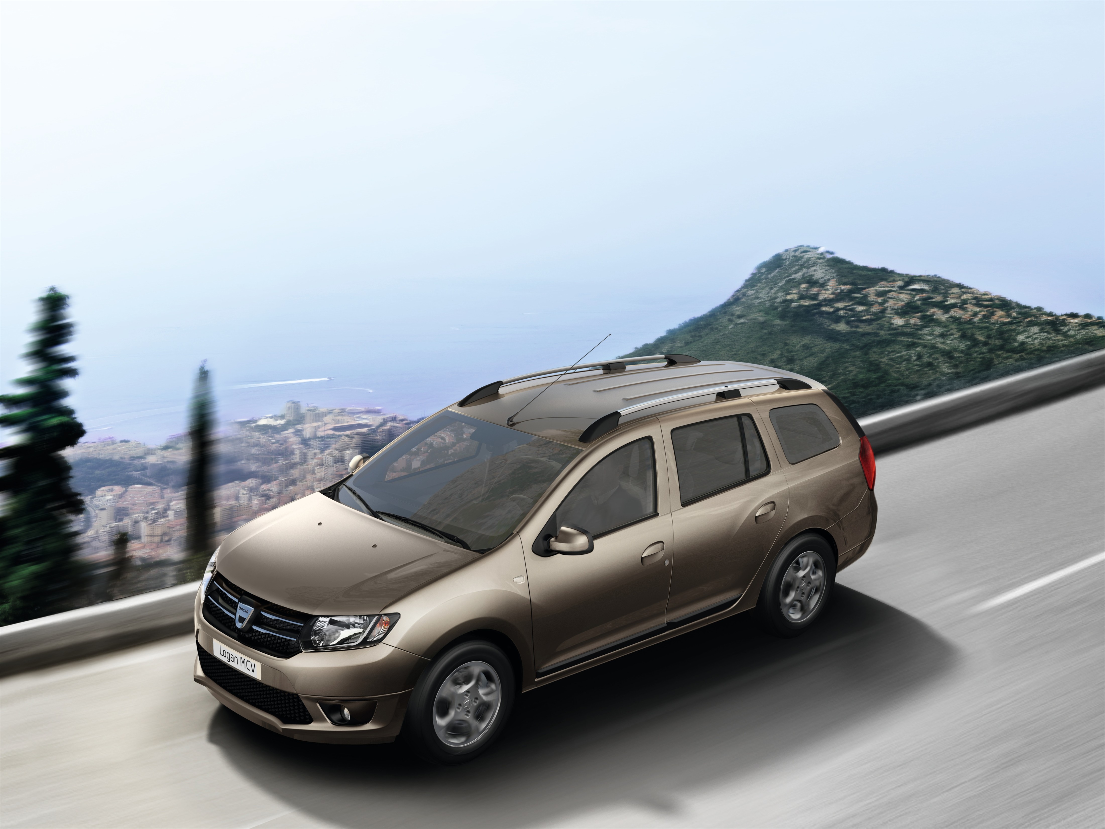 Dacia naar IAA met facelift voor Duster modeljaar 2016 en een nieuwe automaat, de Easy-R voor Logan en Sandero.