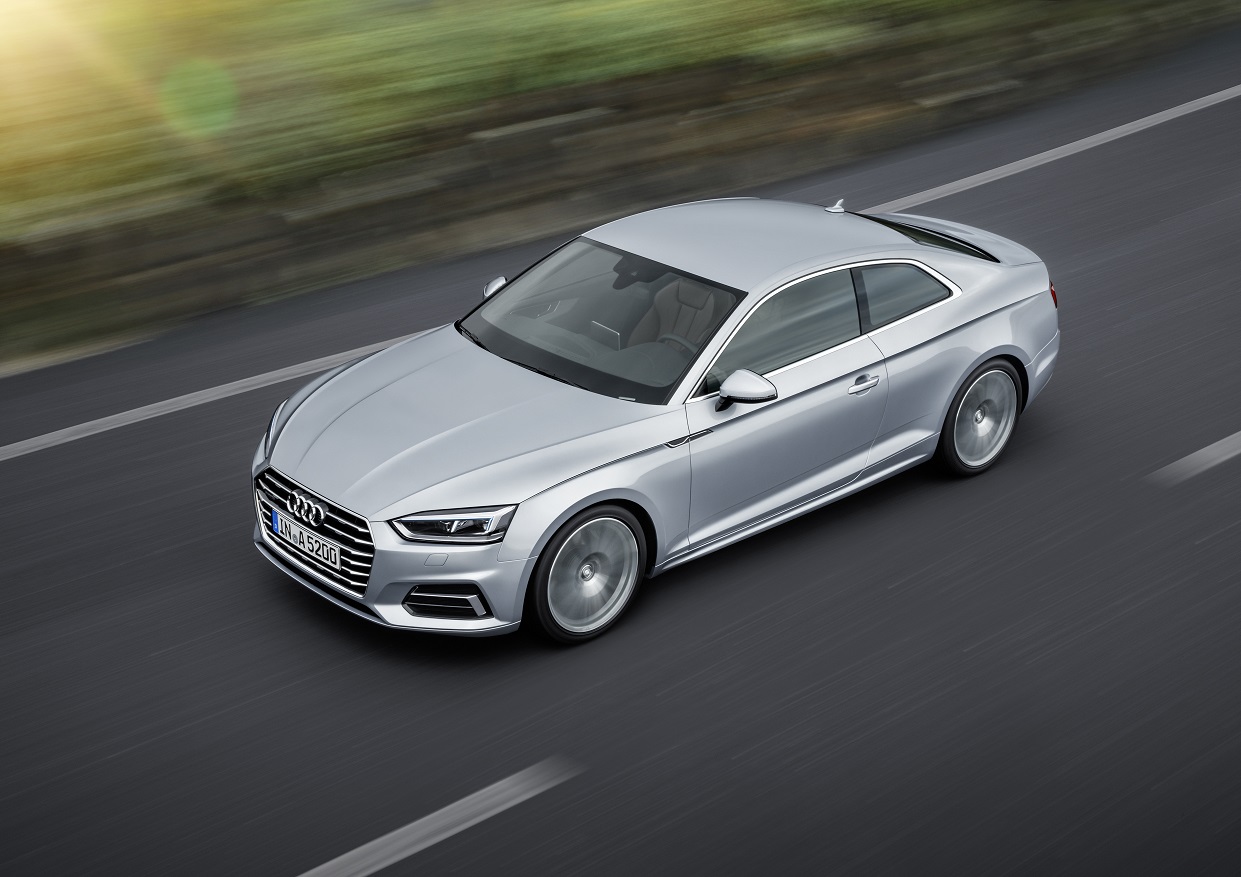 Na bijna tien jaar krijgt de A5 een tweede generatie. Volgens Audi-traditie presenteert de nieuweling zich als een evolutie van zijn voorganger. AutoVandaag zocht uit hoe de nieuwe coup? bevalt.