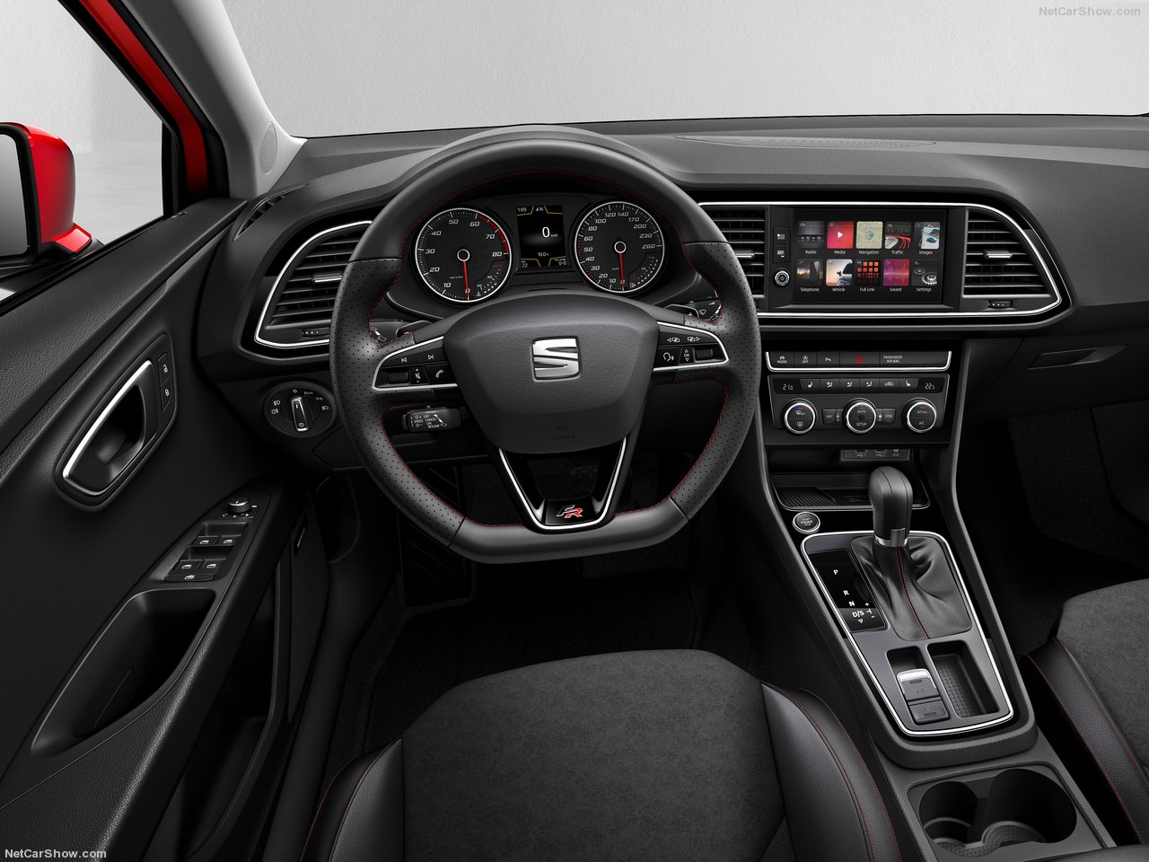 SEAT heeft de facelift van de 2017 Leon gepresenteerd. De wijzigingen zijn subtiel maar frissen de compacte middenklasser wel op.