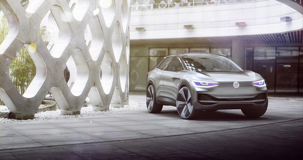 Volkswagen heeft nu het doek getrokken van de nieuwe I.D. conceptcar. De vierdeurs coup-SUV heeft de naam Crozz gekregen. De auto presenteert onder andere een interieur met luchtzuiveringssysteem.