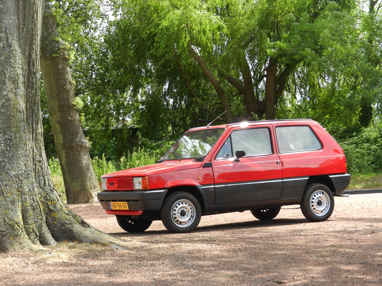 Autotest Fiat Panda 1.2 Edizione Cool met viercilinder. Anno 2016 te koop voor minder dan 10.000 euro. Net als de Panda 34 een betaalbare auto. De geschiedenis herhaalt zich.