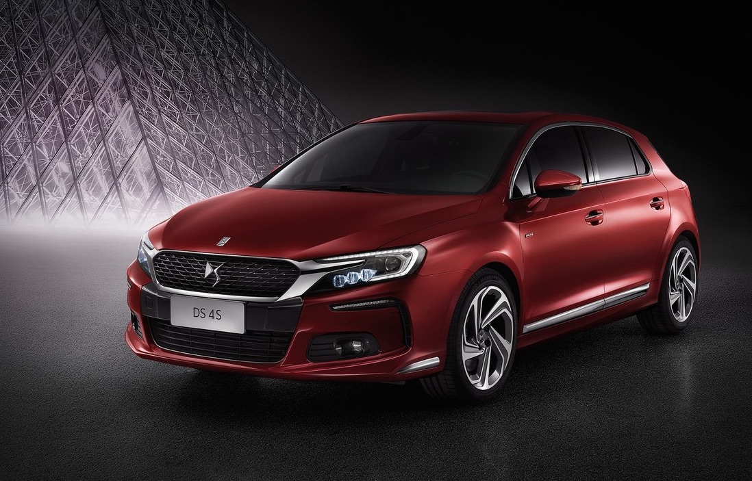 De DS4 voor China heet DS4 S en toont zich nog extravaganter dan de reguliere DS 4 voor Europa.