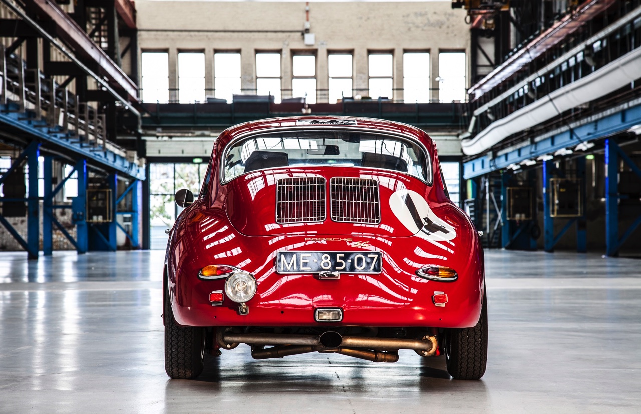 Op 23 en 24 april 2016 vindt Capital Cars & Classics plaats in de Kromhouthal van Amsterdam. Lees hier wat je kunt verwachten.