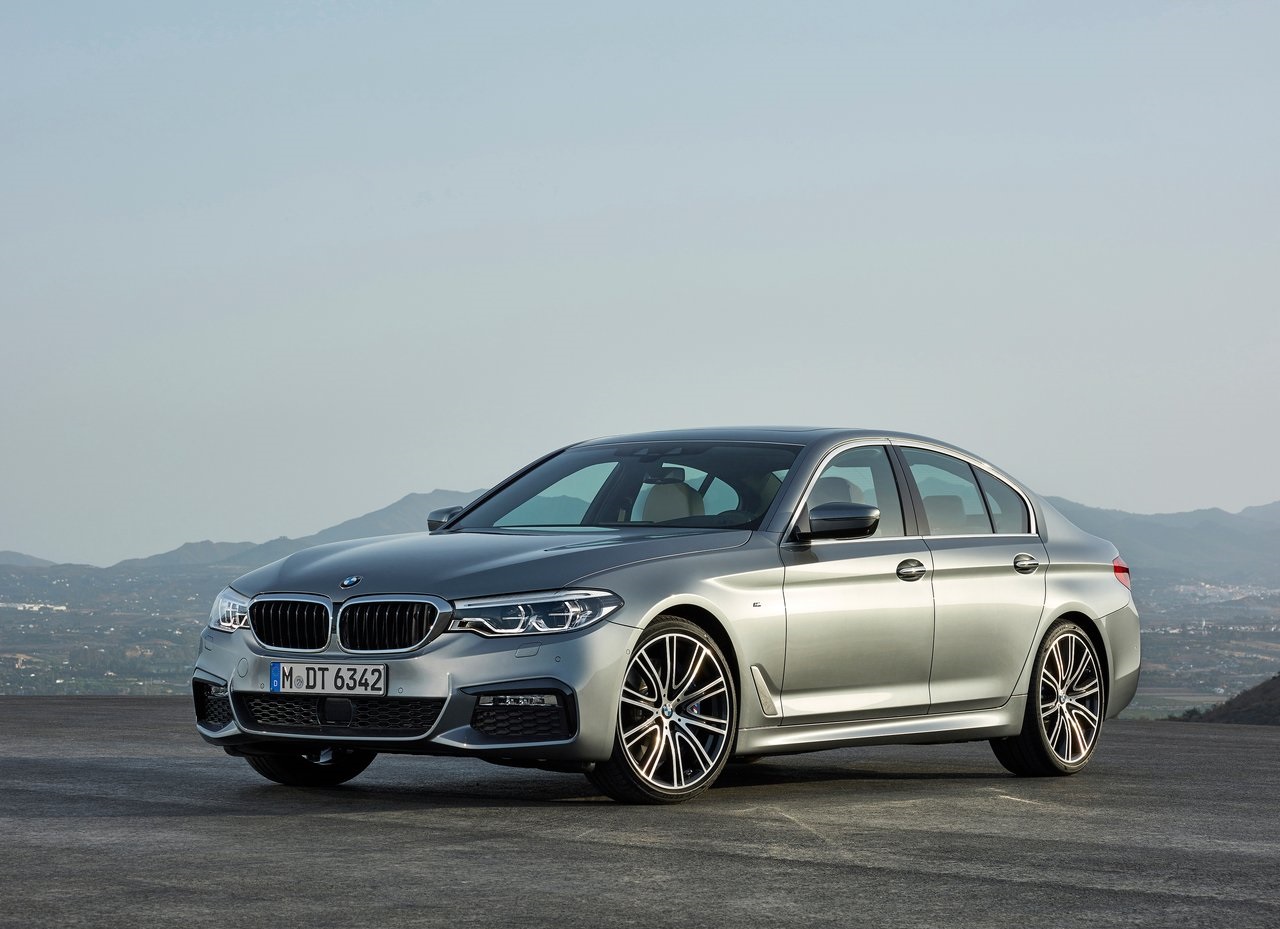 De vanafprijzen wisten we al even, maar nu hebben we de volledige prijslijst en uitvoeringen van de nieuwe BMW 5 Serie.