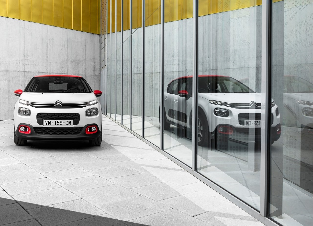 Citron gaat weer op de eigenzinnige toer. Na de C4 Cactus is ook de nieuwe Citron C3 daar een voorbeeld van. Is hij echt zo comfortabel als wordt beloofd? AutoVandaag deed een rijtest.