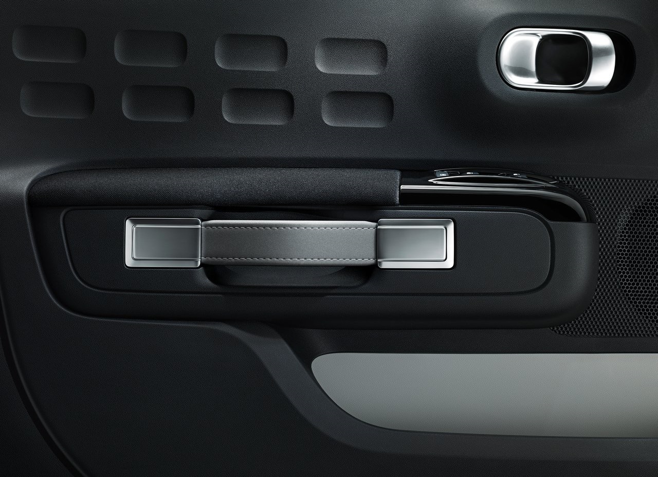 Citron gaat weer op de eigenzinnige toer. Na de C4 Cactus is ook de nieuwe Citron C3 daar een voorbeeld van. Is hij echt zo comfortabel als wordt beloofd? AutoVandaag deed een rijtest.