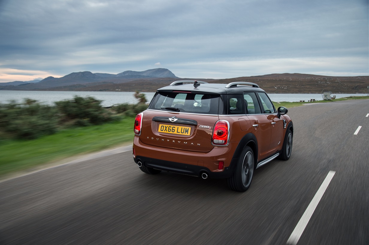 De nieuwe Mini Countryman werd gisteren gepresenteerd. Vandaag zetten we op een rijtje wat je echt over de auto moet of wilt weten.