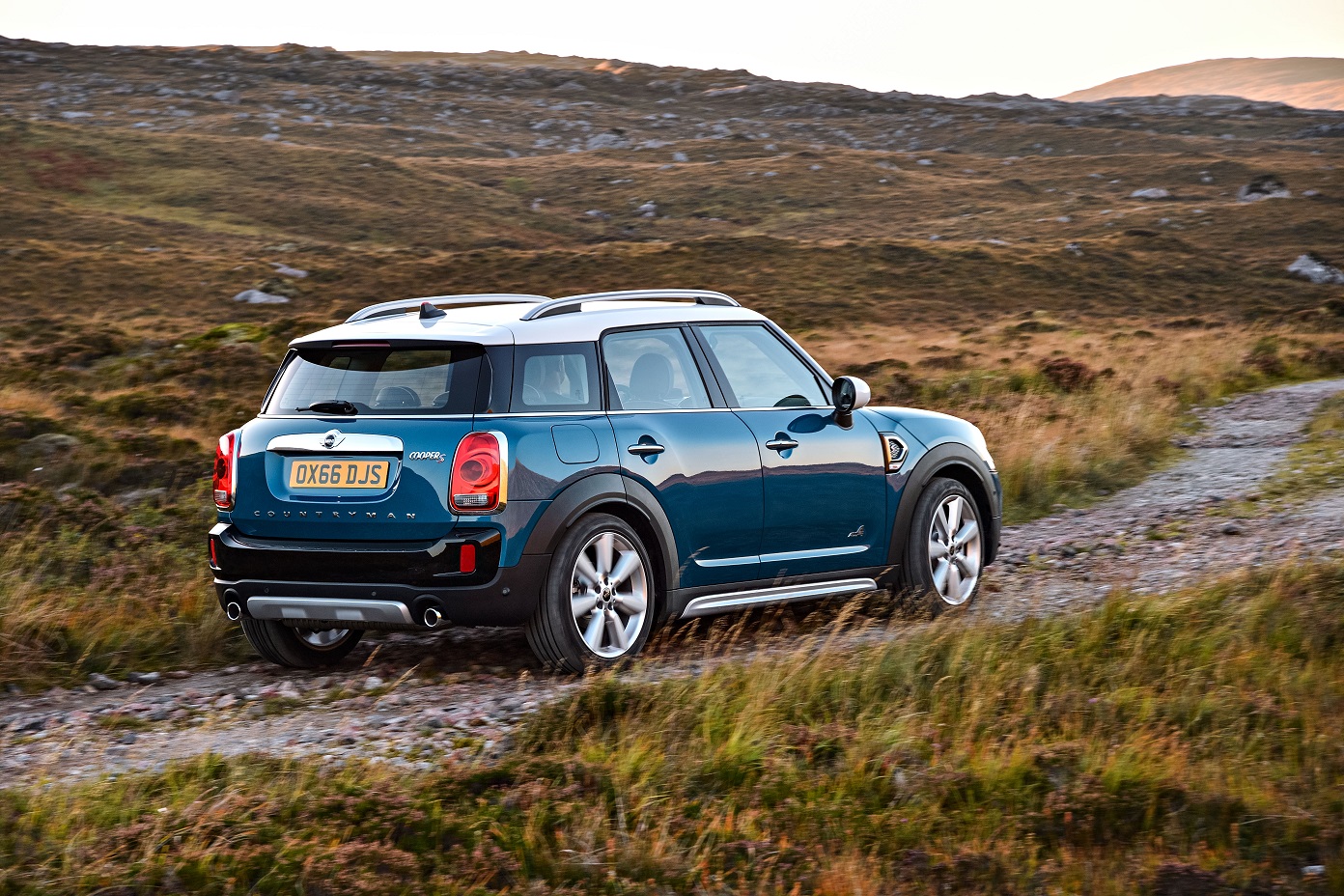 De nieuwe Mini Countryman werd gisteren gepresenteerd. Vandaag zetten we op een rijtje wat je echt over de auto moet of wilt weten.