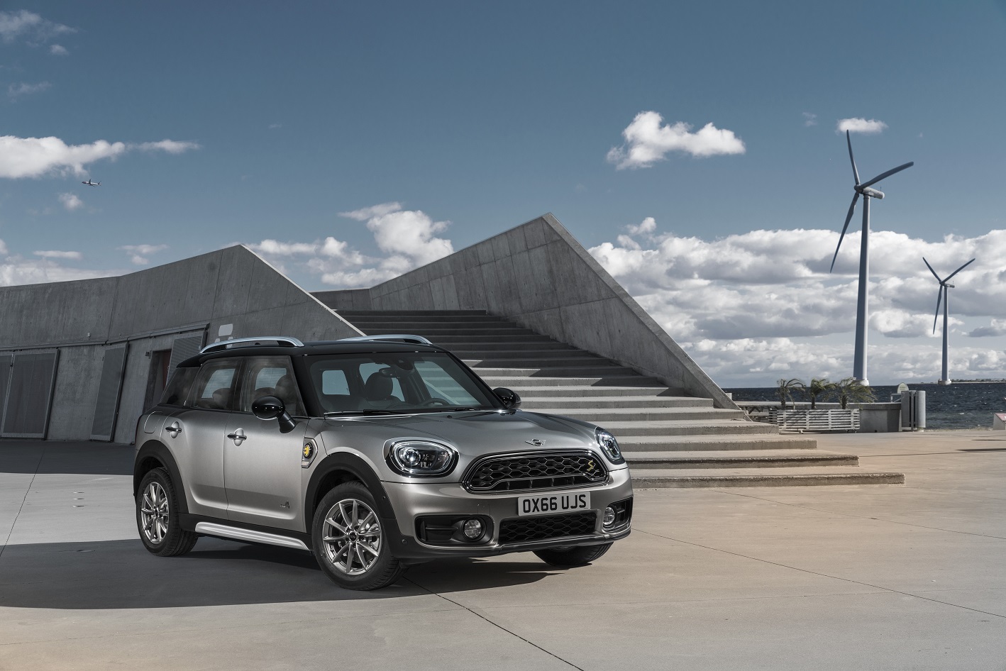 De nieuwe Mini Countryman werd gisteren gepresenteerd. Vandaag zetten we op een rijtje wat je echt over de auto moet of wilt weten.