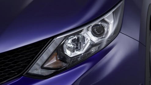 Internationale onthulling nieuwe Nissan Qashqai. Leverbaar vanaf februari 2014. Langer, breder, lager, ruimer en natuurlijk zuiniger dan zijn voorganger.