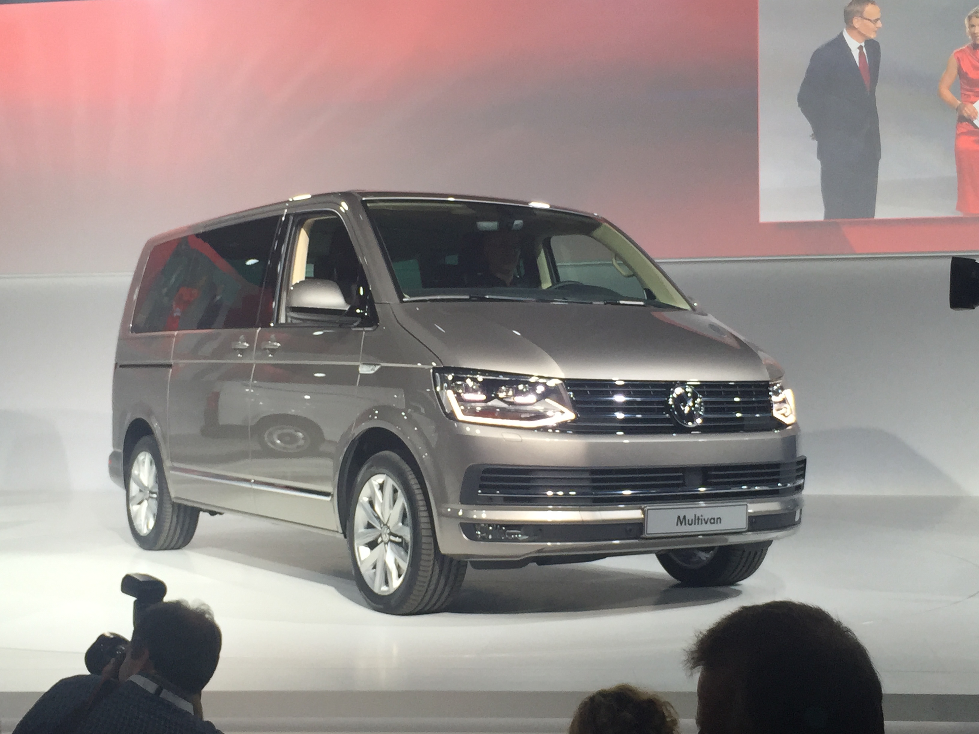 Introductie nieuwe Volkswagen Transporter en Multivan, de T6 generatie ziet het licht in Amsterdam met allerlei innovaties op gebied van comfort en veiligheid.