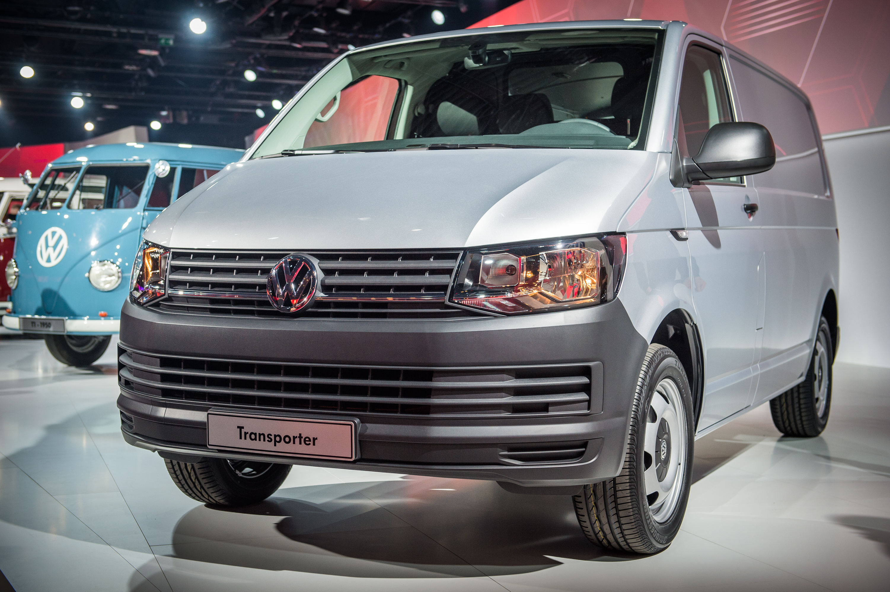 Introductie nieuwe Volkswagen Transporter en Multivan, de T6 generatie ziet het licht in Amsterdam met allerlei innovaties op gebied van comfort en veiligheid.