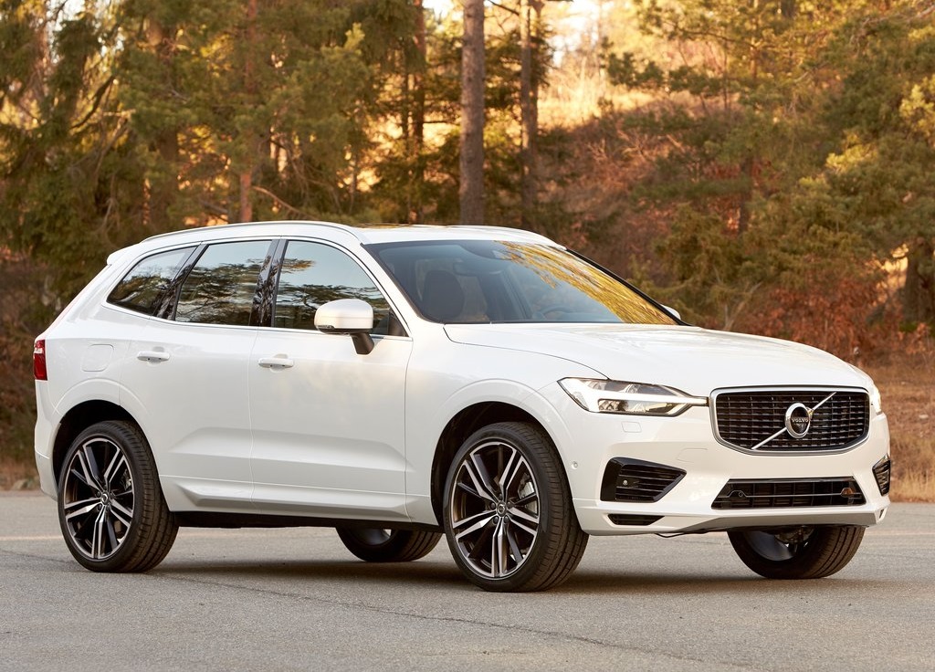 Volvo heeft op de Autosalon van Genve het doek getrokken van de Volvo XC90. Daarmee kunnen we de opvolger van het populaire huidige model nu in volle glorie bewonderen.