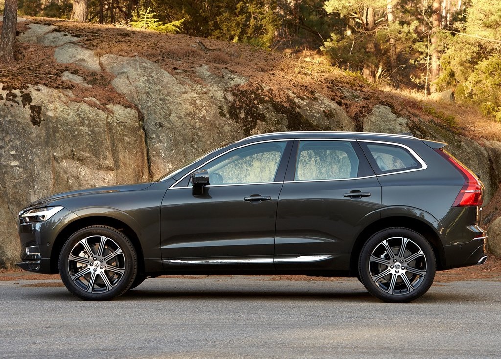 Volvo heeft op de Autosalon van Genve het doek getrokken van de Volvo XC90. Daarmee kunnen we de opvolger van het populaire huidige model nu in volle glorie bewonderen.