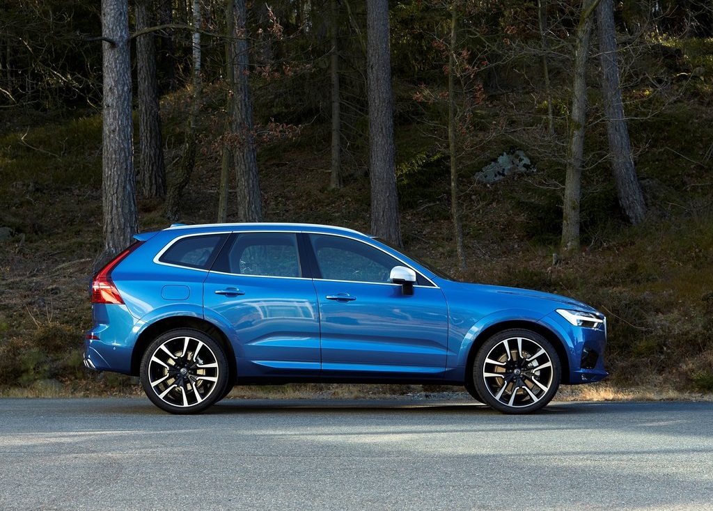 Volvo heeft op de Autosalon van Genve het doek getrokken van de Volvo XC90. Daarmee kunnen we de opvolger van het populaire huidige model nu in volle glorie bewonderen.
