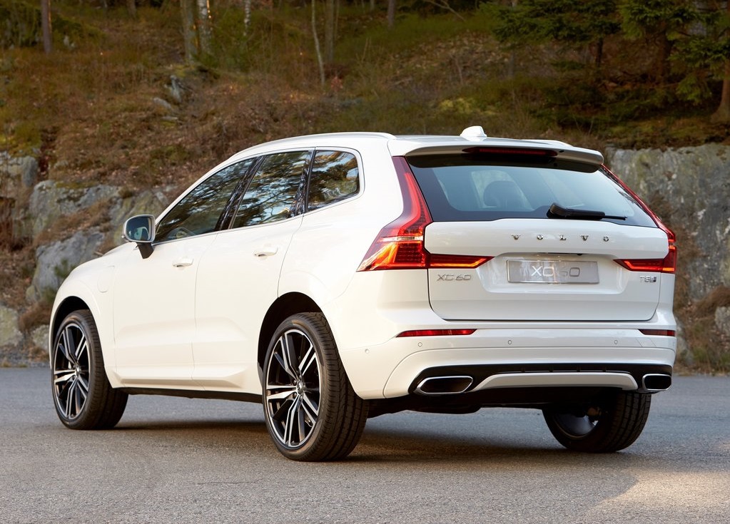 Volvo heeft op de Autosalon van Genve het doek getrokken van de Volvo XC90. Daarmee kunnen we de opvolger van het populaire huidige model nu in volle glorie bewonderen.