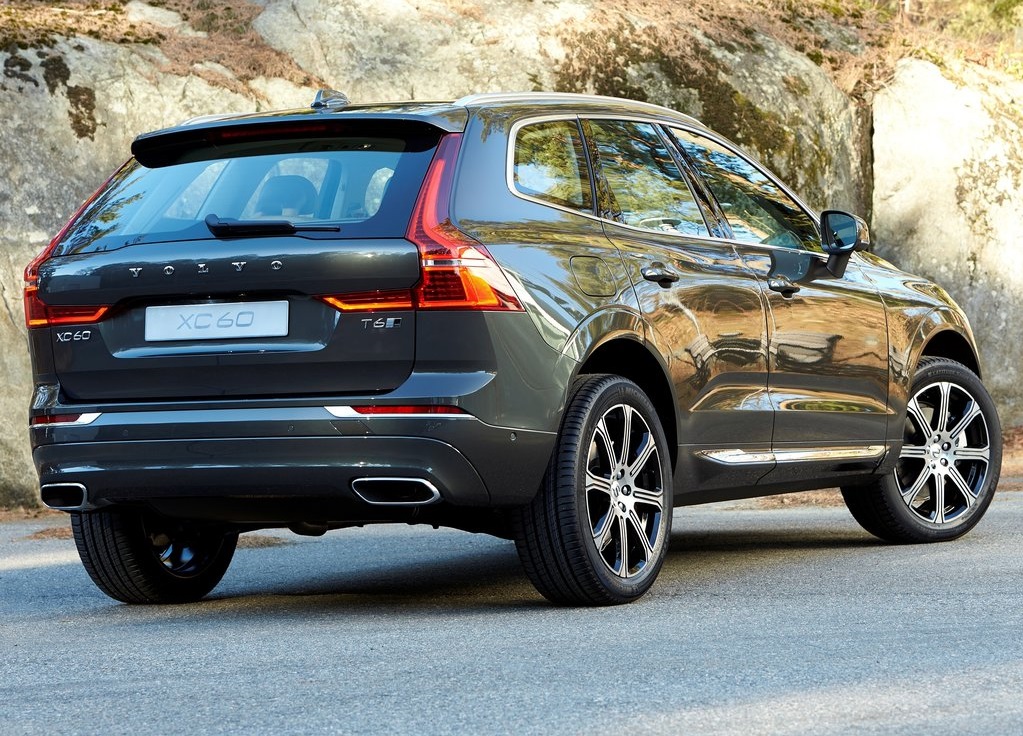 Volvo heeft op de Autosalon van Genve het doek getrokken van de Volvo XC90. Daarmee kunnen we de opvolger van het populaire huidige model nu in volle glorie bewonderen.