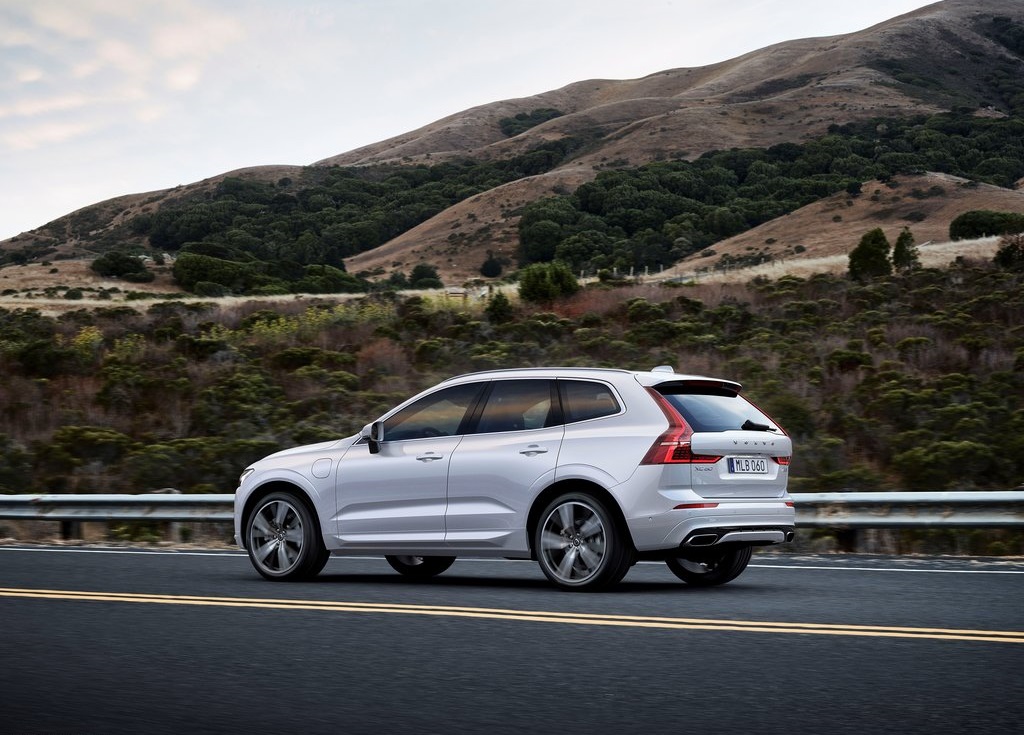 Volvo heeft op de Autosalon van Genve het doek getrokken van de Volvo XC90. Daarmee kunnen we de opvolger van het populaire huidige model nu in volle glorie bewonderen.