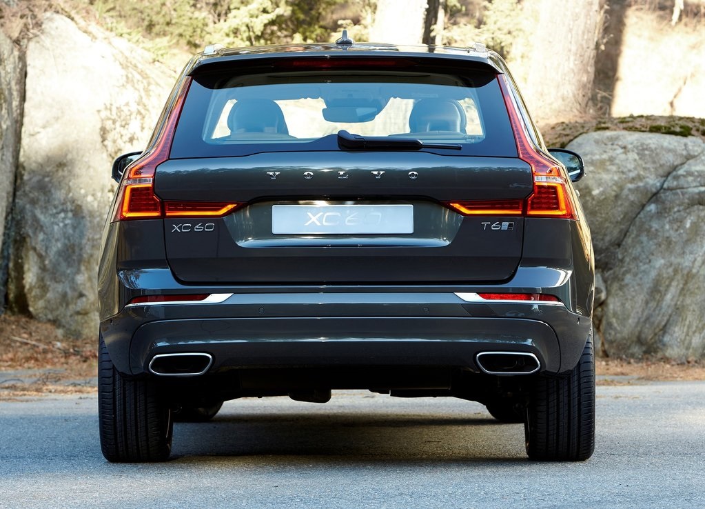 Volvo heeft op de Autosalon van Genve het doek getrokken van de Volvo XC90. Daarmee kunnen we de opvolger van het populaire huidige model nu in volle glorie bewonderen.