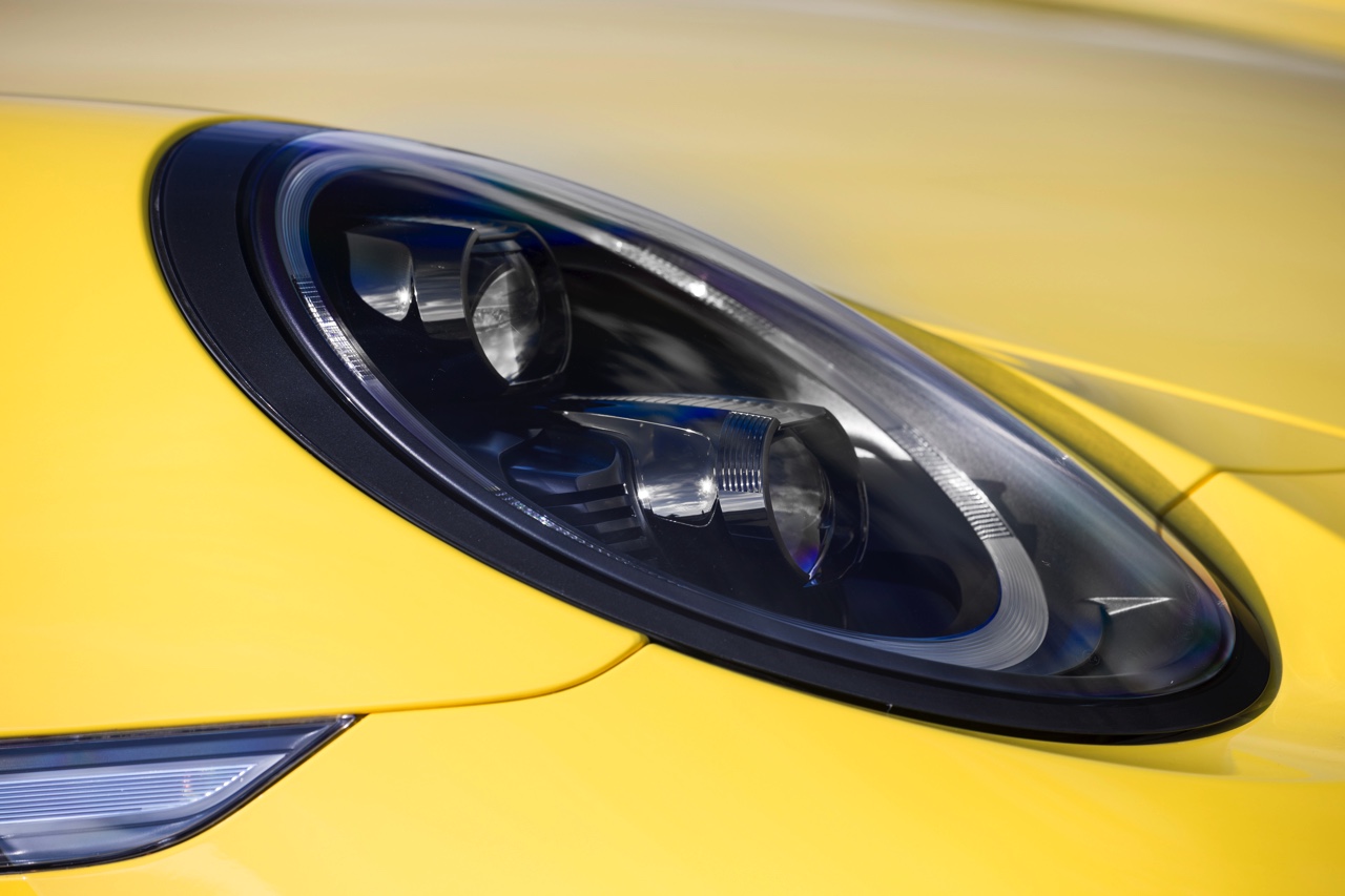 Autotest Porsche 911 Carrera S, de facelift van de 991-generatie is een feit. Verbeterde styling en een opgewaardeerd onderstel maken het icoon nog sterker.