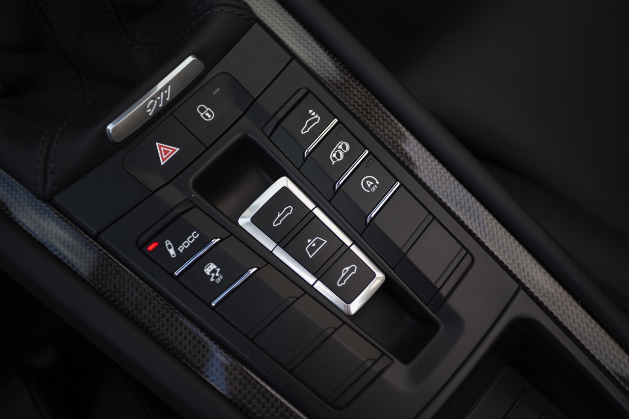Autotest Porsche 911 Carrera S, de facelift van de 991-generatie is een feit. Verbeterde styling en een opgewaardeerd onderstel maken het icoon nog sterker.