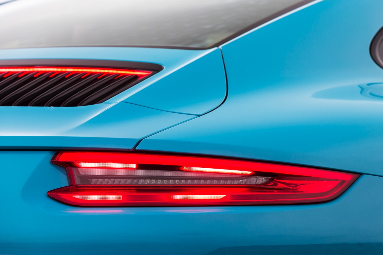Autotest Porsche 911 Carrera S, de facelift van de 991-generatie is een feit. Verbeterde styling en een opgewaardeerd onderstel maken het icoon nog sterker.
