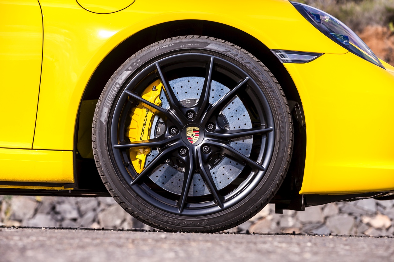 Autotest Porsche 911 Carrera S, de facelift van de 991-generatie is een feit. Verbeterde styling en een opgewaardeerd onderstel maken het icoon nog sterker.