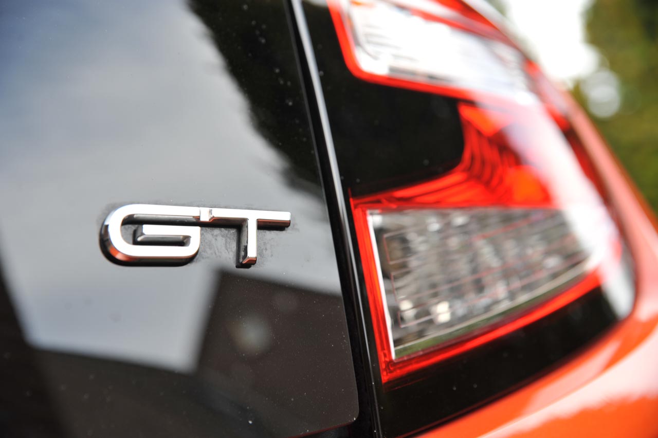 Renault heeft in het programma een lekker snelle uitvoering van de Twingo. Deze GT is onder handen genomen door Renault Sport en dat is altijd goed nieuws.