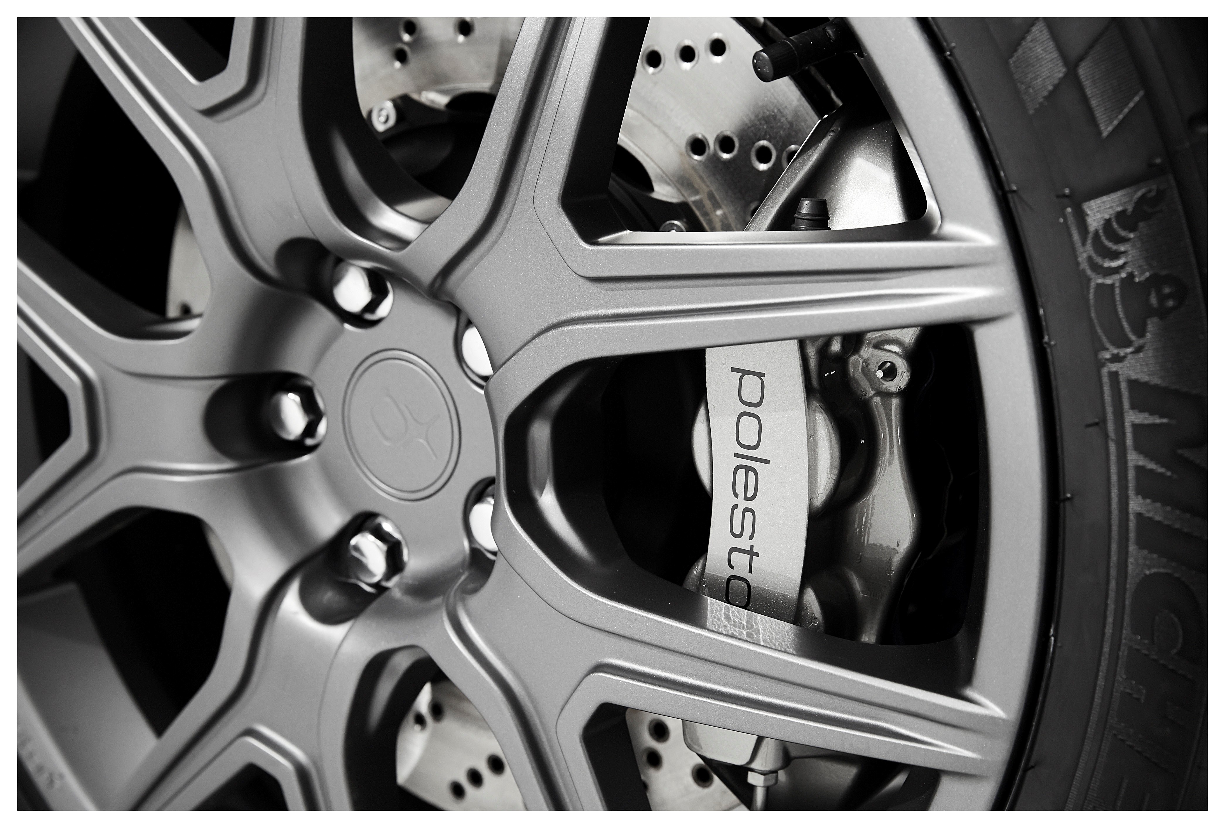 Volvo wordt eigenaar van de Zweedse tuner Polestar en kondigt nieuwe Volvo Polestar modellen en Polestar Tuning kits aan.