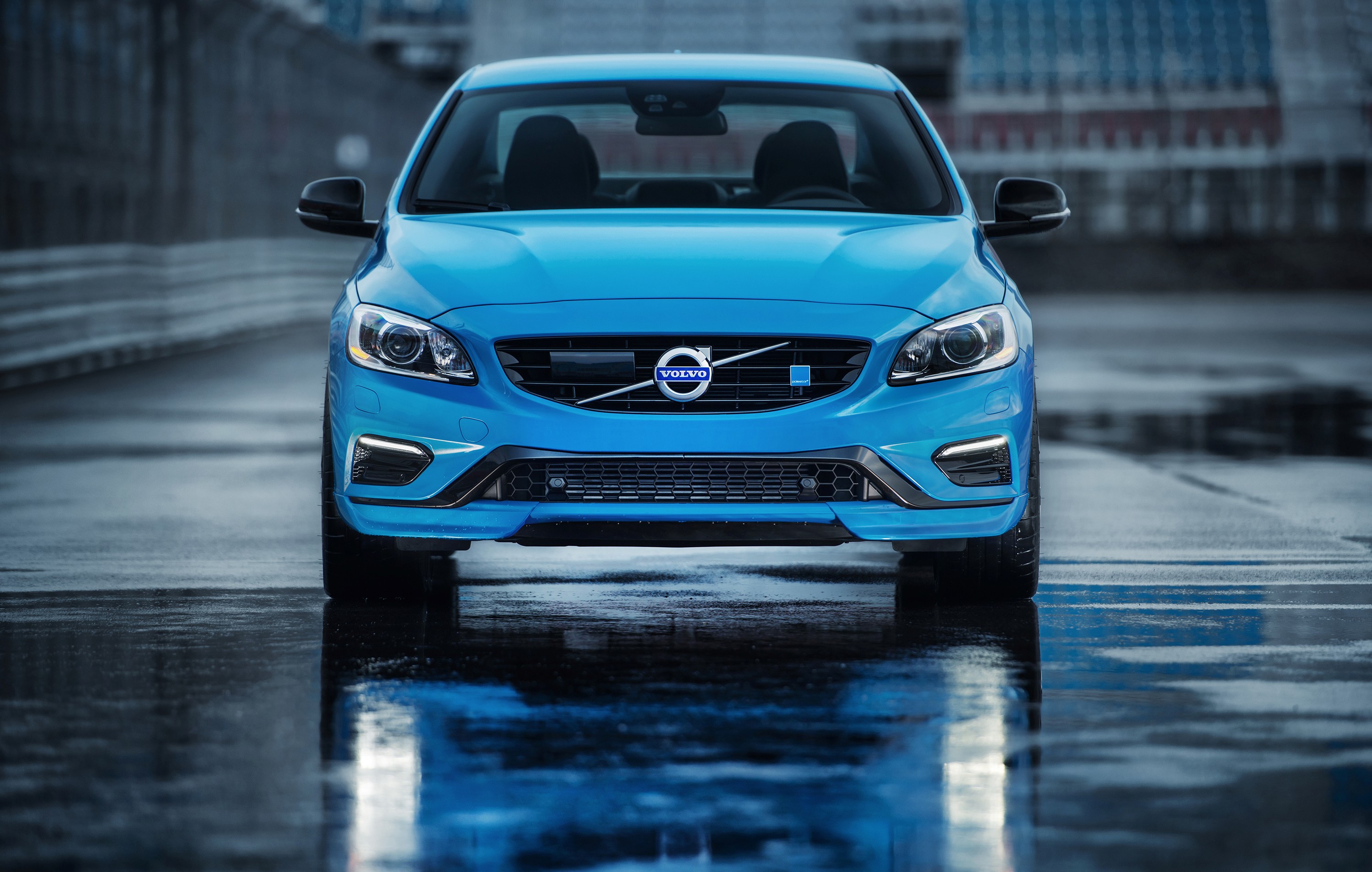 Volvo wordt eigenaar van de Zweedse tuner Polestar en kondigt nieuwe Volvo Polestar modellen en Polestar Tuning kits aan.