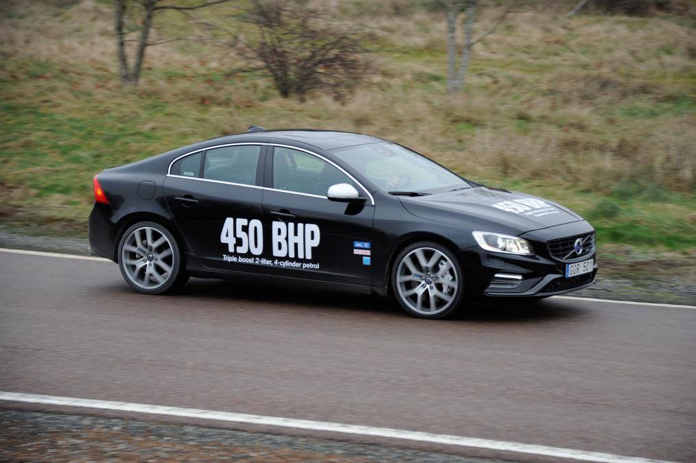 Volvo wordt eigenaar van de Zweedse tuner Polestar en kondigt nieuwe Volvo Polestar modellen en Polestar Tuning kits aan.