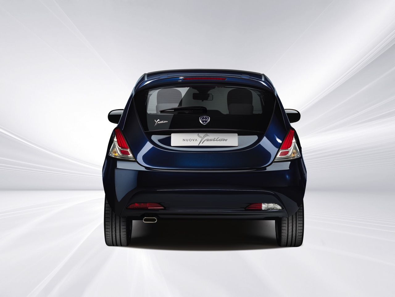 Lancia zet de nieuwe Ypsilon in de prijslijst. Het faceliftmodel is er vanaf 13.900 euro met twee- en vierclinder, maar ook leverbaar als EcoChic op aardgas.