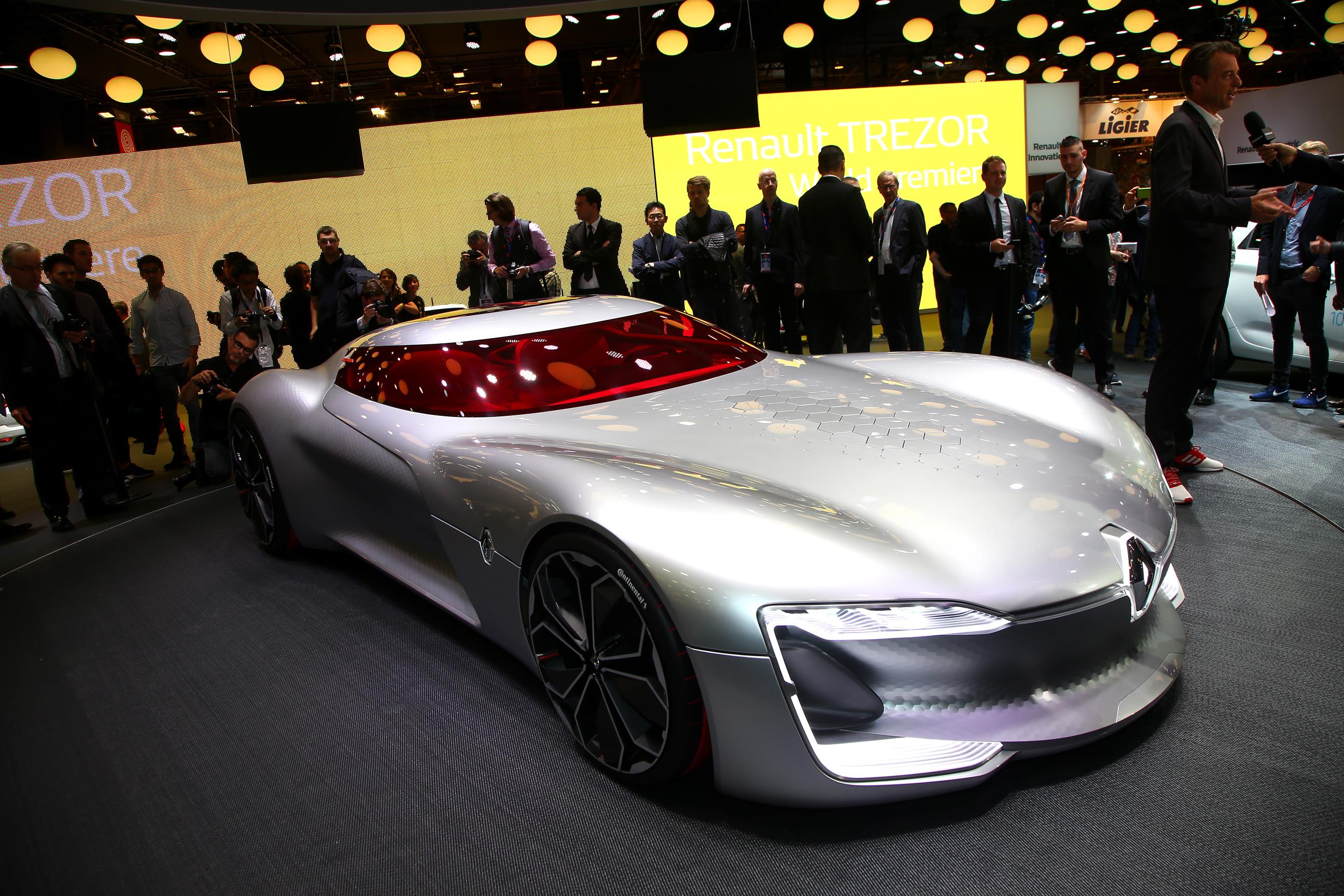 Nu alle conceptcars van de 2016 Autosalon van Parijs gepresenteerd zijn, zetten we de vijf belangrijkste in een overzicht.
