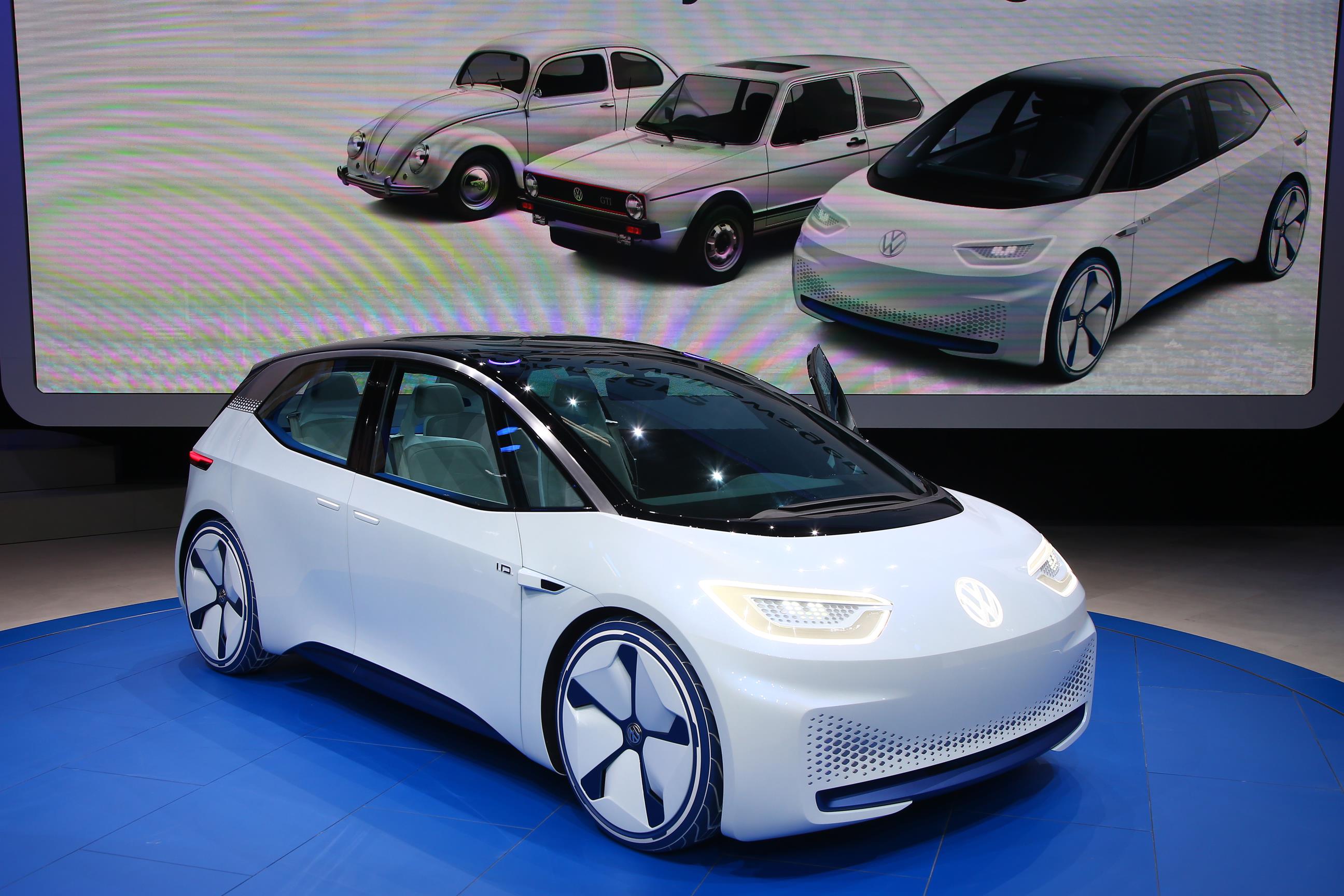 Nu alle conceptcars van de 2016 Autosalon van Parijs gepresenteerd zijn, zetten we de vijf belangrijkste in een overzicht.