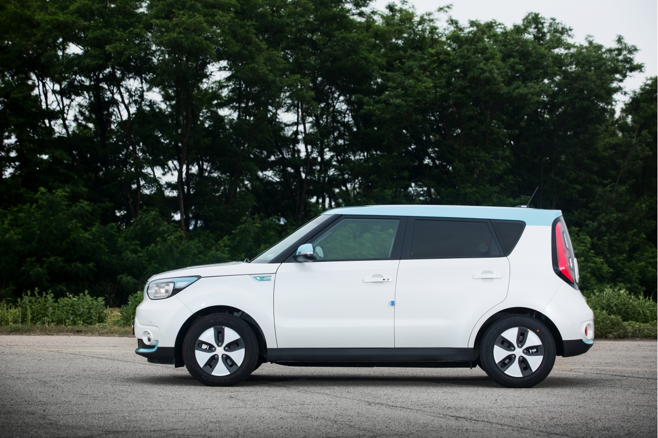 Kia zet koers naar zelfrijdende auto en autonoom rijden met een nieuwe generatie assistentiesystemen, waaronder Highway Driving Assist. In 2030 leidt dat tot de zelfrijdende Kia.