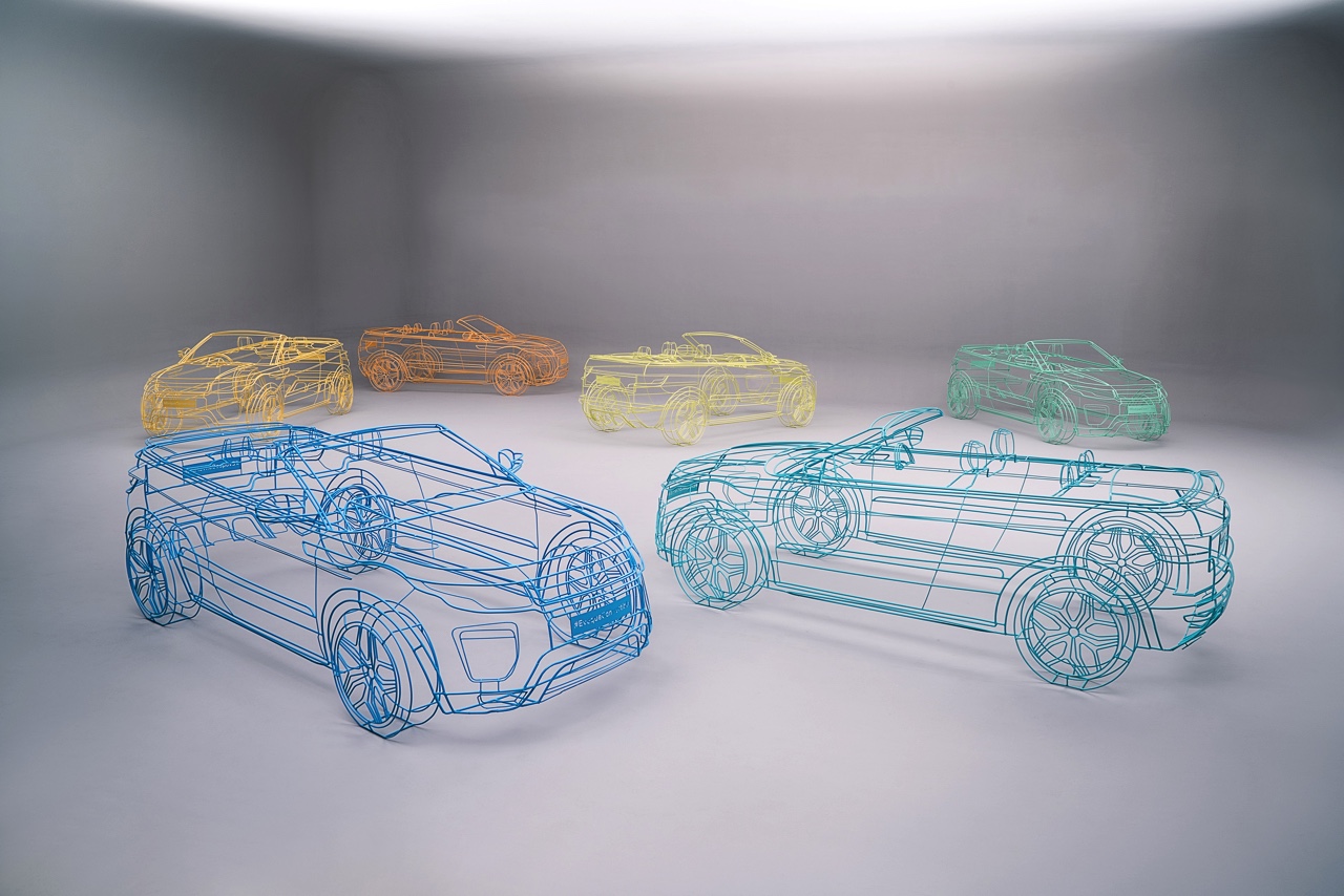 In november 2015 maakt de Range Rover Evoque Cabriolet zijn debuut. Begin volgend jaar komt hij in Nederland op de markt.
