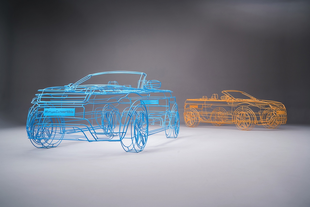 In november 2015 maakt de Range Rover Evoque Cabriolet zijn debuut. Begin volgend jaar komt hij in Nederland op de markt.