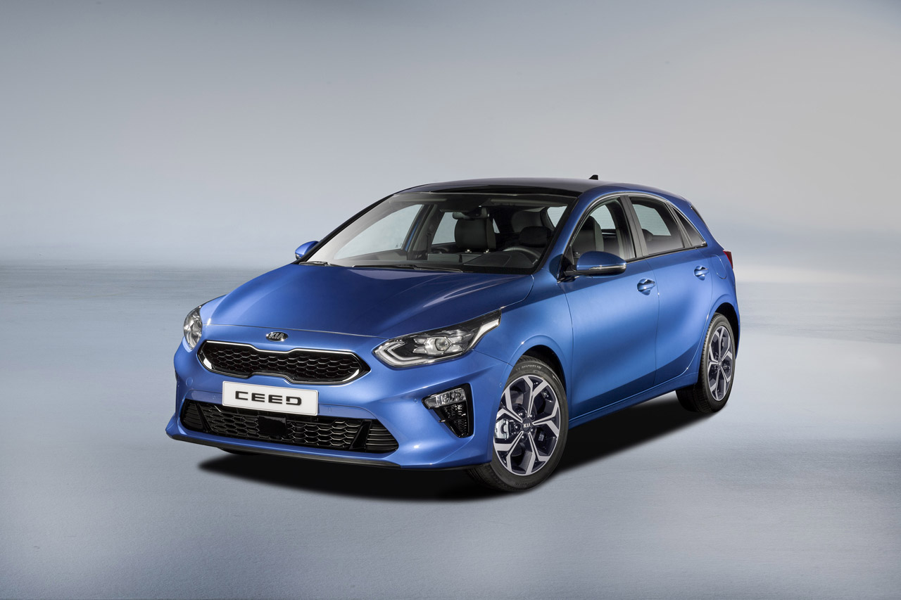 Kia lanceert de nieuwe Ceed in Genve maar haalt er nu het doek al van af.