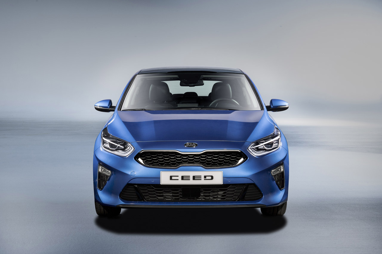 Kia lanceert de nieuwe Ceed in Genve maar haalt er nu het doek al van af.