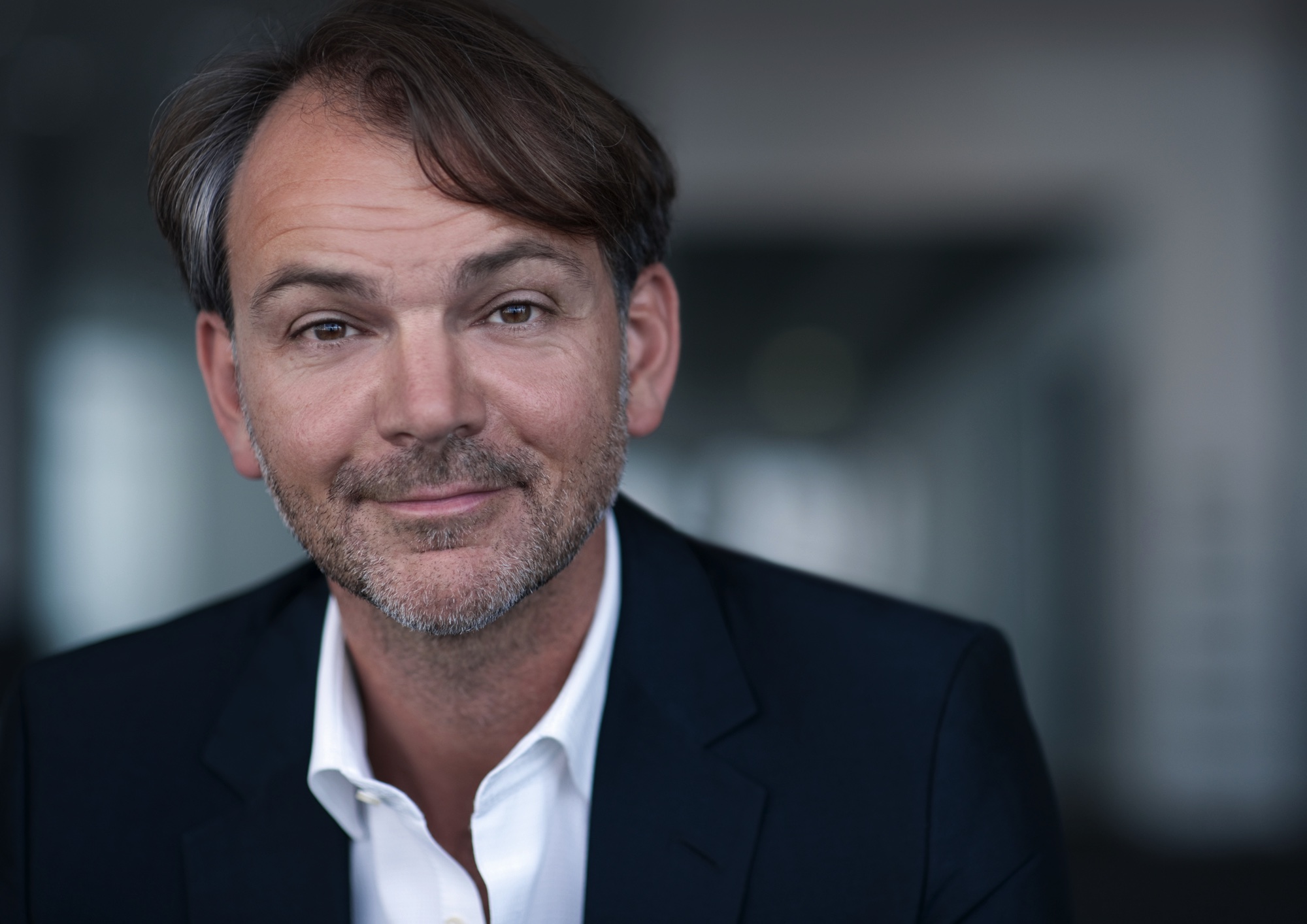 Toekomstige BMWs zullen niet op BMW i modellen gaan lijken. Dat vertelt Adrian van Hooydonk, hoofddesigner van BMW, in een interview met AutoVandaag.