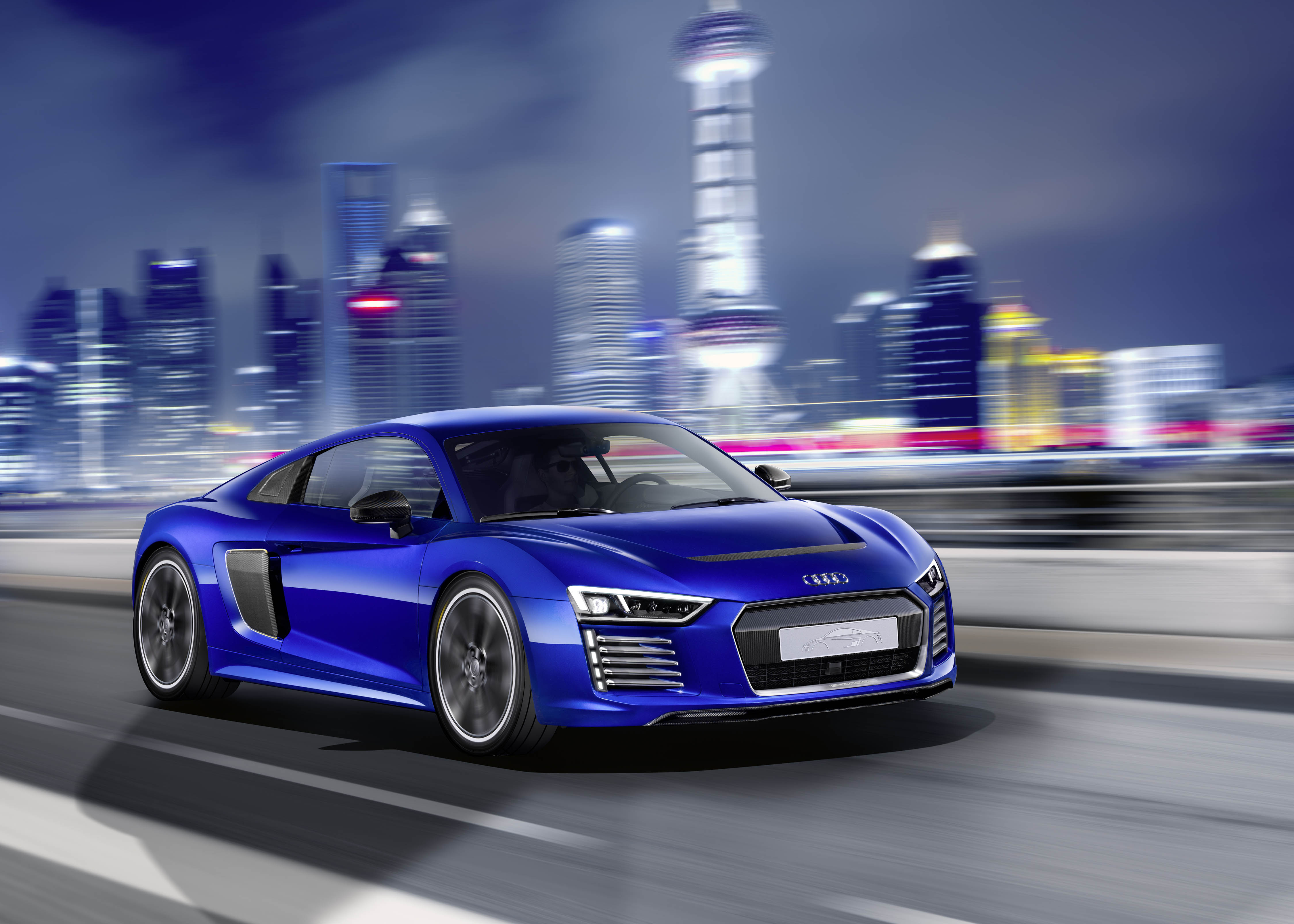 Audi R8 e-tron piloted driving concept maakt de blits op CES Asia in Shanghai.
