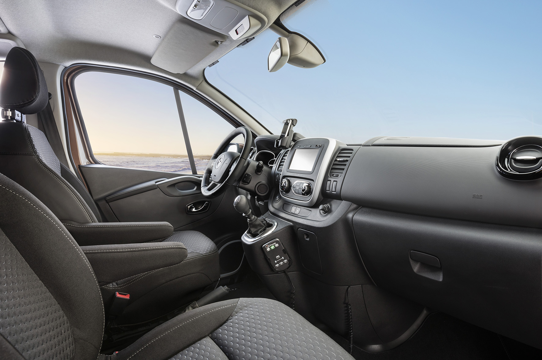 Lekker vrijbuiten met de Opel Vivaro Surf Concept. De bedrijfswagen staat compleet uitgerust op de IAA Frankfurt.