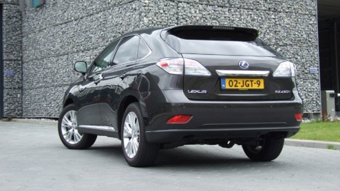 De diefstal van auto's en bedrijfswagens is in 2013 sinds lange tijd weer gestegen. Merken als BMW, Lexus en Volkswagen zijn populair bij het dievengilde.