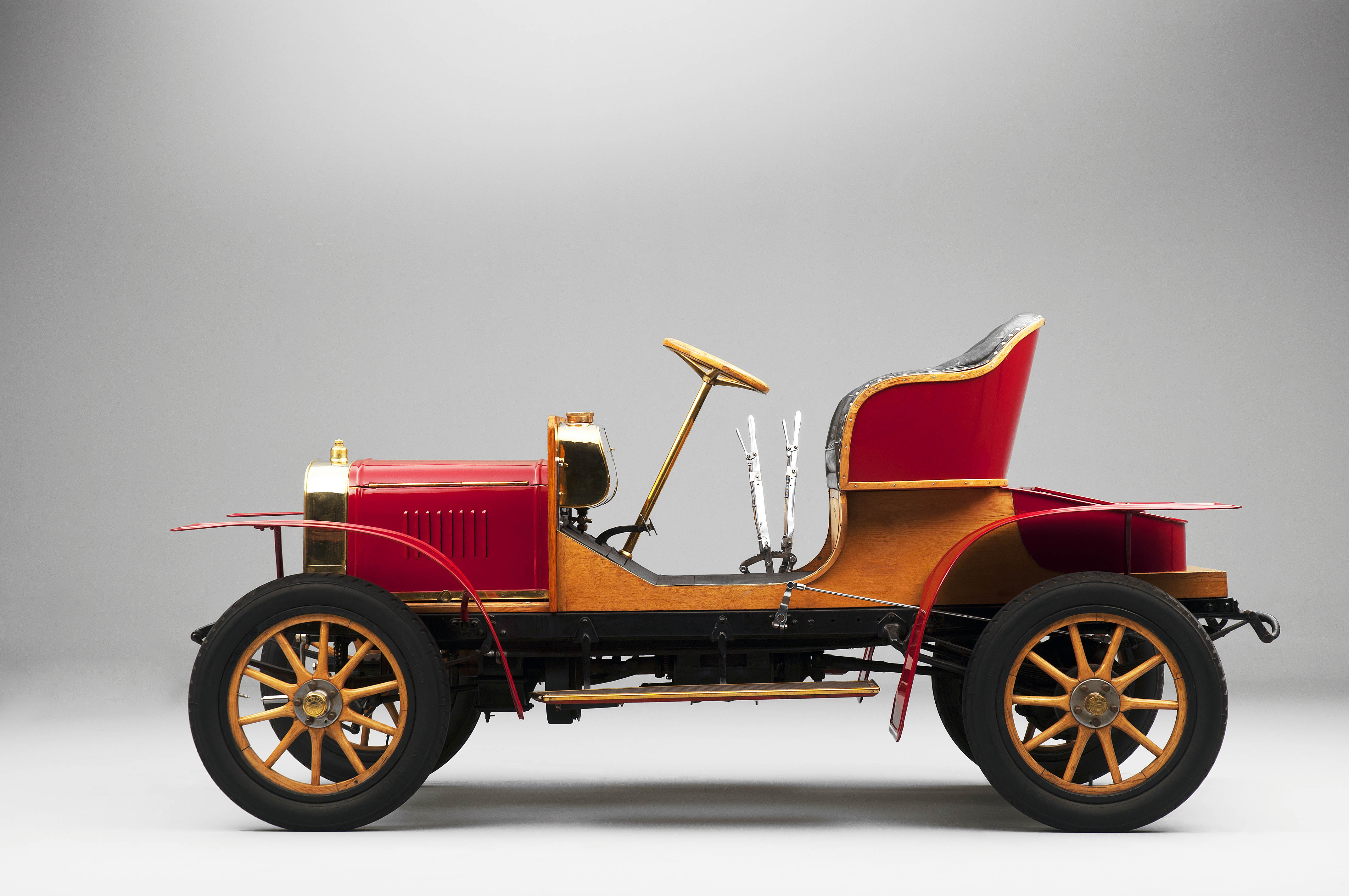 L&K Voiturette A staat aan de basis van het merk Skoda. L&K wordt anno 2015 gebruikt als extra luxe uitvoering bij Skoda-modellen.