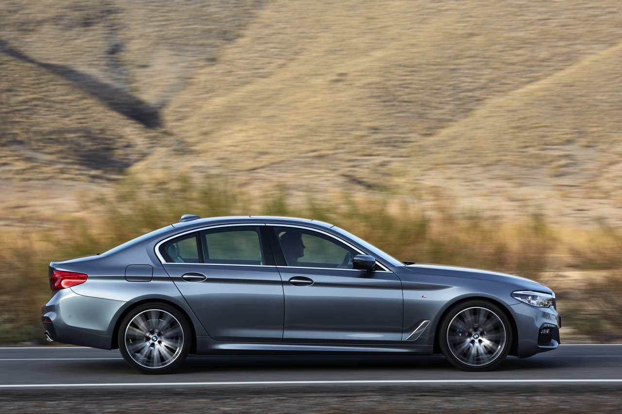 Eerste beelden en onthulling BMW 5 Serie G30. De nieuwe generatie BMW 5 Serie komt in 2017 op de markt en hier hebben we de eerste technische gegevens en details.