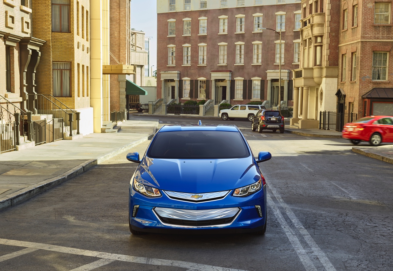 Op de NAIAS 2015 in Detroit presenteert Chevrolet de nieuwe generatie Volt.